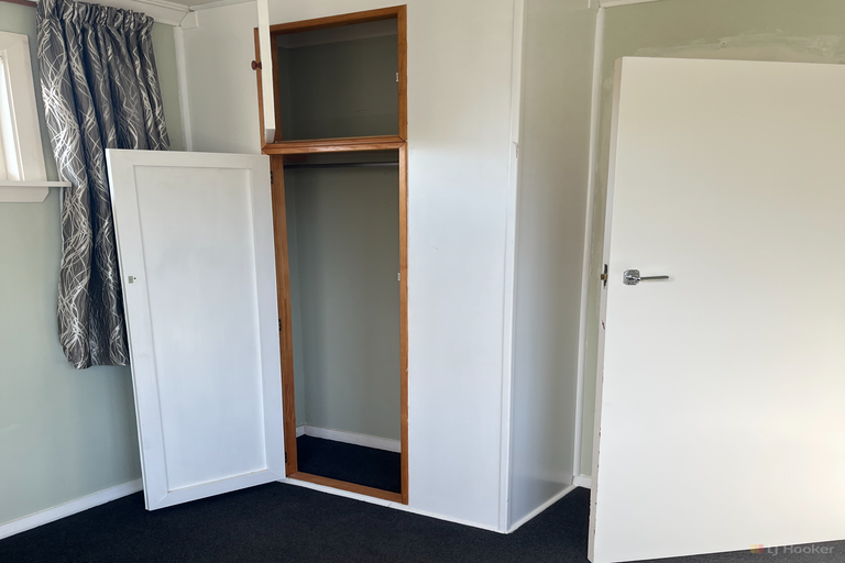 Photo of property in 12 Betten Street, Waimate, 7924