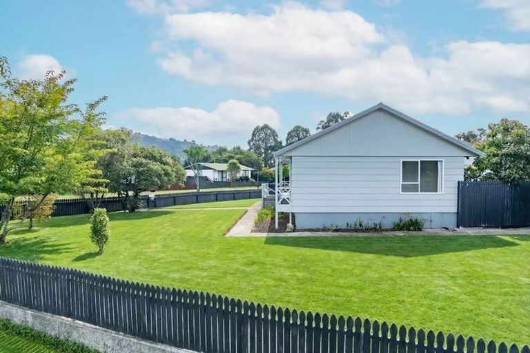 Photo of property in 1 Augustus Earle Place, Pukehangi, Rotorua, 3015