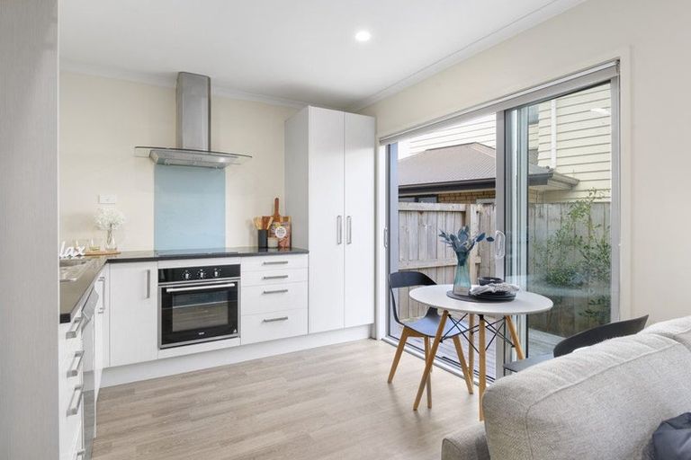 Photo of property in 215u5 Massey Street, Frankton, Hamilton, 3204