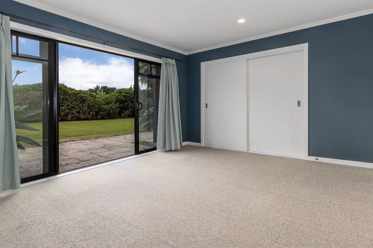 Photo of property in 65 Pohutukawa Drive, Levin, 5571