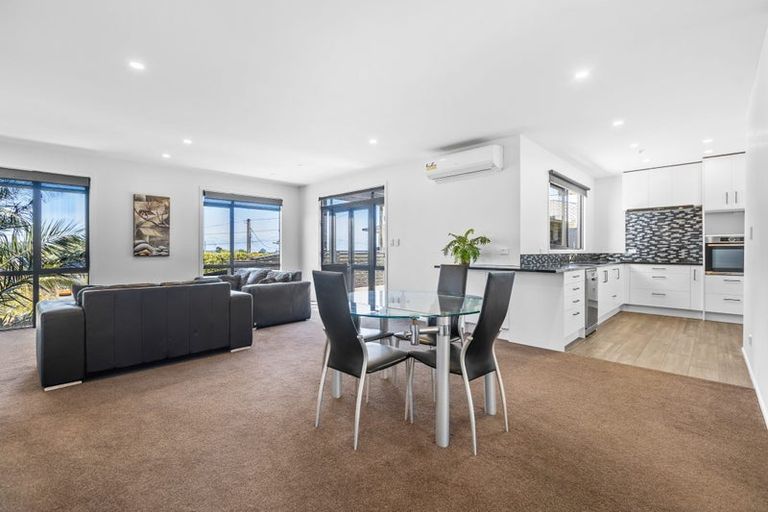 Photo of property in 49 Paynters Avenue, Strandon, New Plymouth, 4312