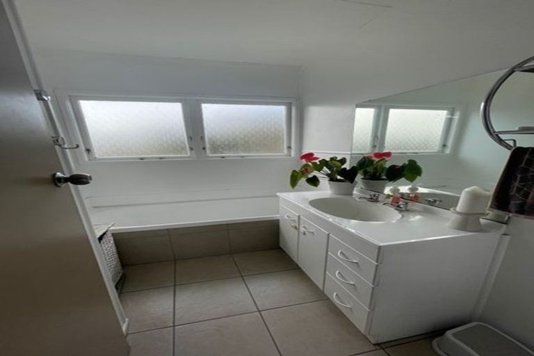 Photo of property in 20 Perepe Street, Mangakakahi, Rotorua, 3015
