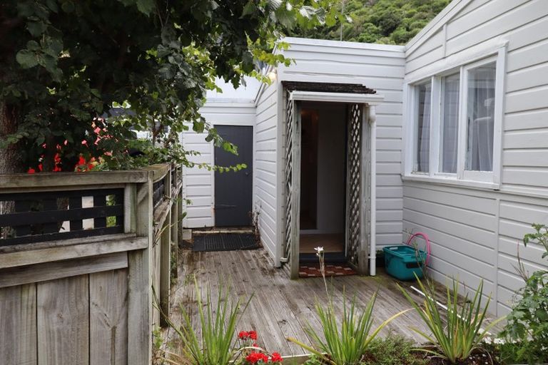 Photo of property in 1/28 Ribble Street, Island Bay, Wellington, 6023