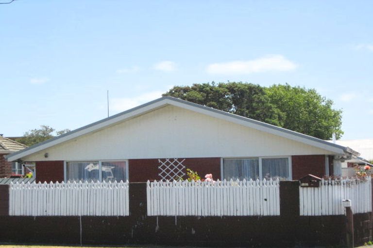 Photo of property in 1/187 Pages Road, Wainoni, Christchurch, 8061