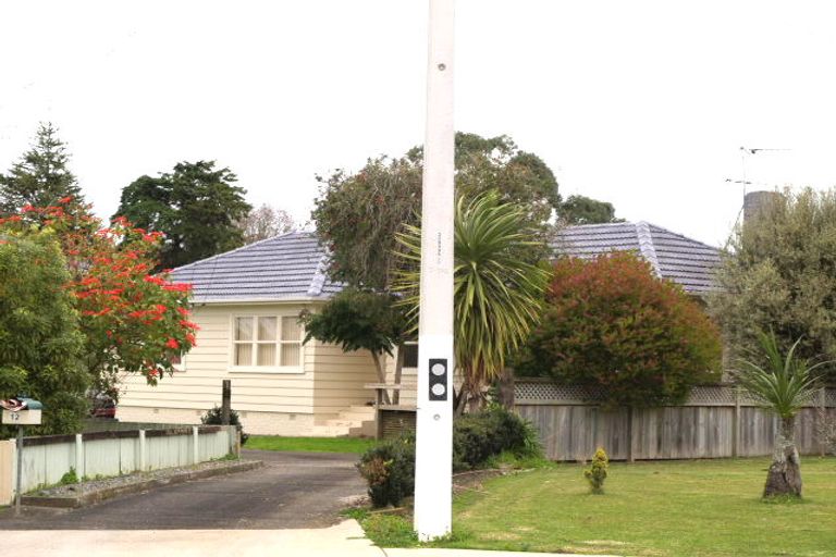 Photo of property in 14 Malcolm Place, Mangere East, Auckland, 2024