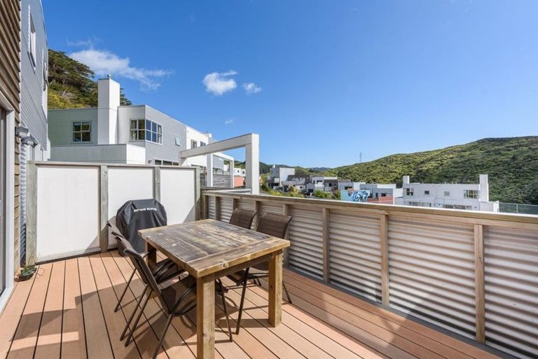 Photo of property in 10 Saddleback Grove, Karori, Wellington, 6012