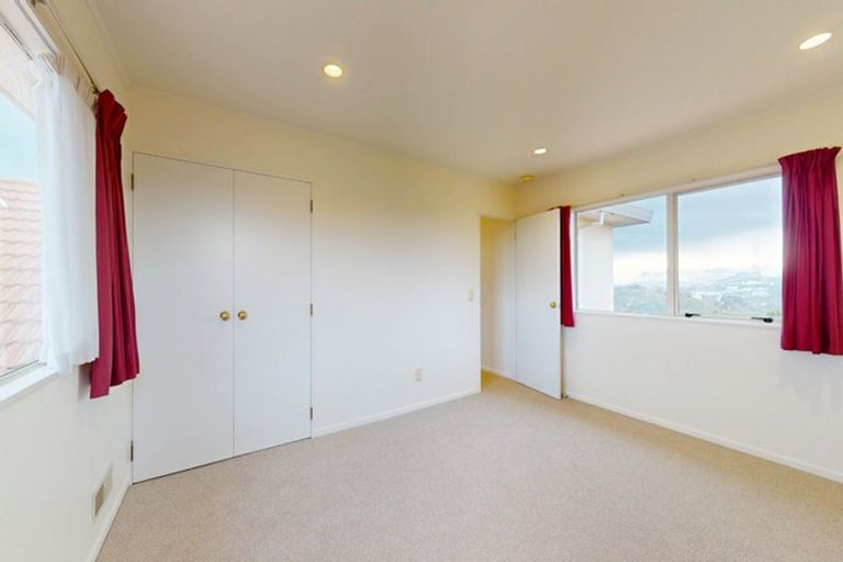 Photo of property in 16 Imran Terrace, Khandallah, Wellington, 6035