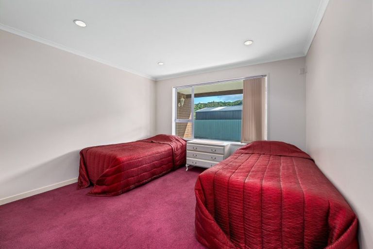 Photo of property in 28 Ranui Street, Waikawa, Picton, 7220