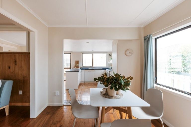 Photo of property in 240a Range Road, Papamoa Beach, Papamoa, 3118