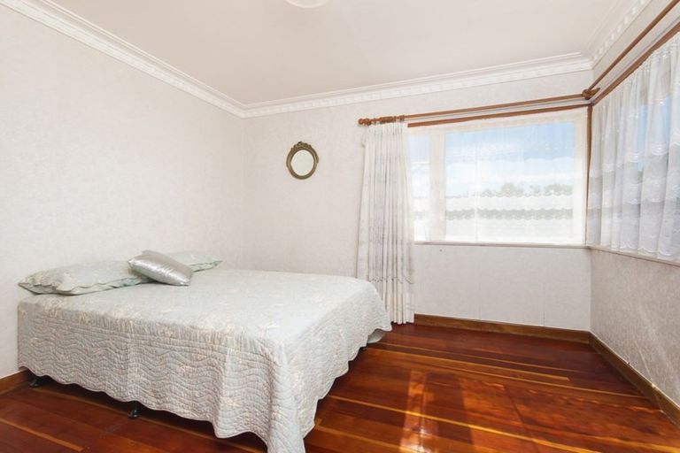 Photo of property in 64 Blake Road, Pukekohe, 2120