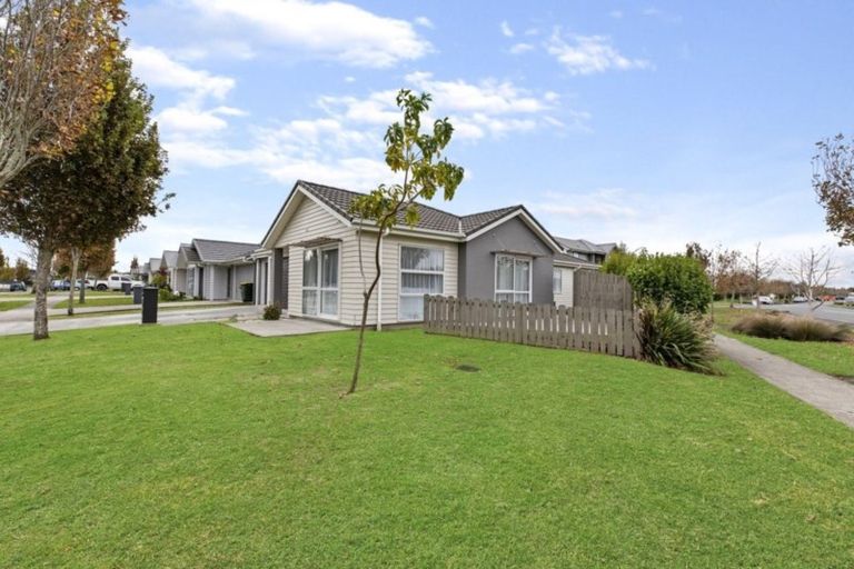 Photo of property in 1 Poaka Avenue, Takanini, 2112