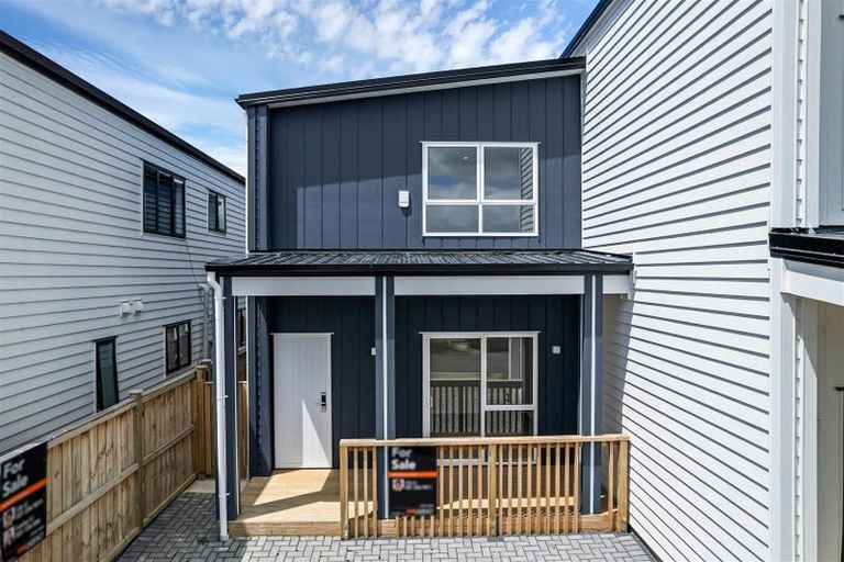 Photo of property in 17b Waka Ama Road, Karaka, 2113
