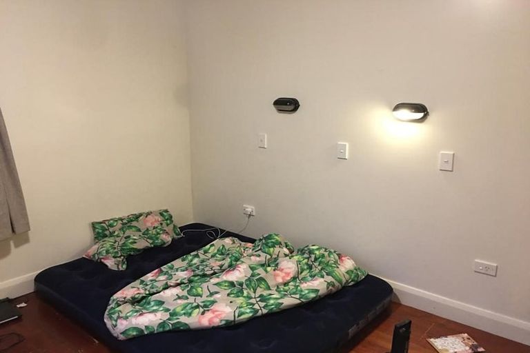 Photo of property in 25 Harbour View Road, Northland, Wellington, 6012