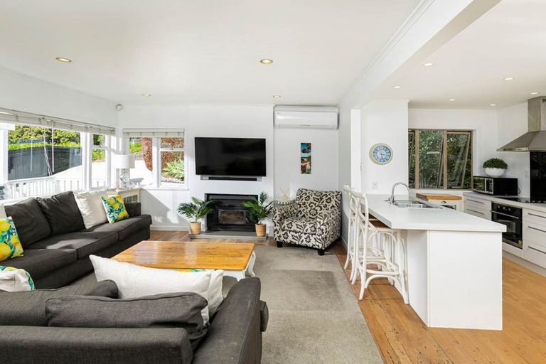 Photo of property in 109 Browns Bay Road, Browns Bay, Auckland, 0630