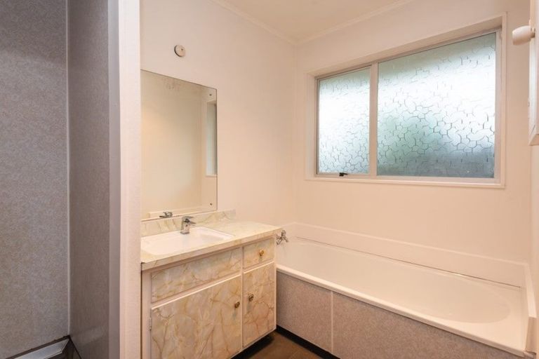 Photo of property in 5 Gibbs Drive, Woodend, 7610