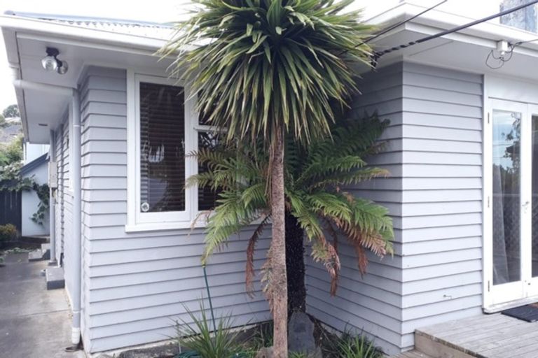 Photo of property in 1/37 Nile Road, Milford, Auckland, 0620