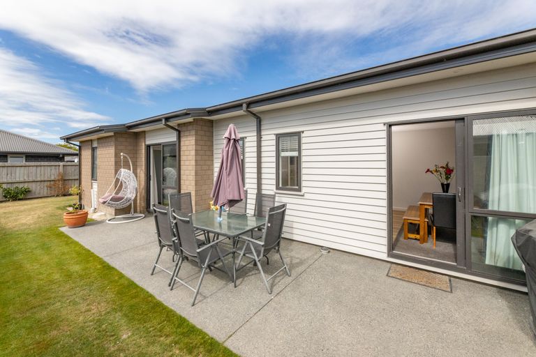 Photo of property in 4 Robert Duncan Road, Belfast, Christchurch, 8051
