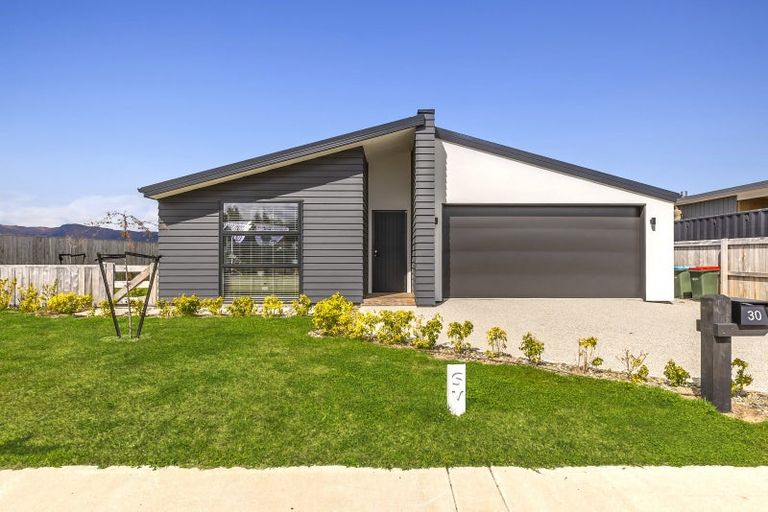 Photo of property in 30 Rua Street, Albert Town, Wanaka, 9305