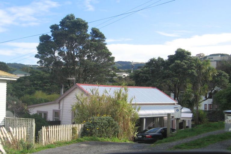 Photo of property in 51a Singers Road, Korokoro, Lower Hutt, 5012
