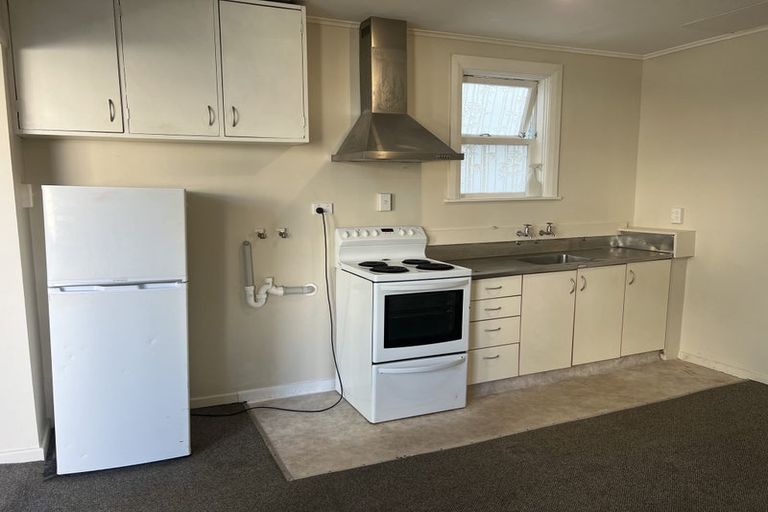 Photo of property in 14 Bidwill Street, Mount Cook, Wellington, 6021