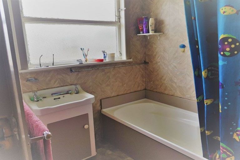 Photo of property in 127 Guy Street, Dannevirke, 4930