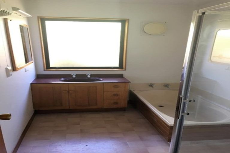 Photo of property in 1 Colchester Place, Templeton, Christchurch, 8042