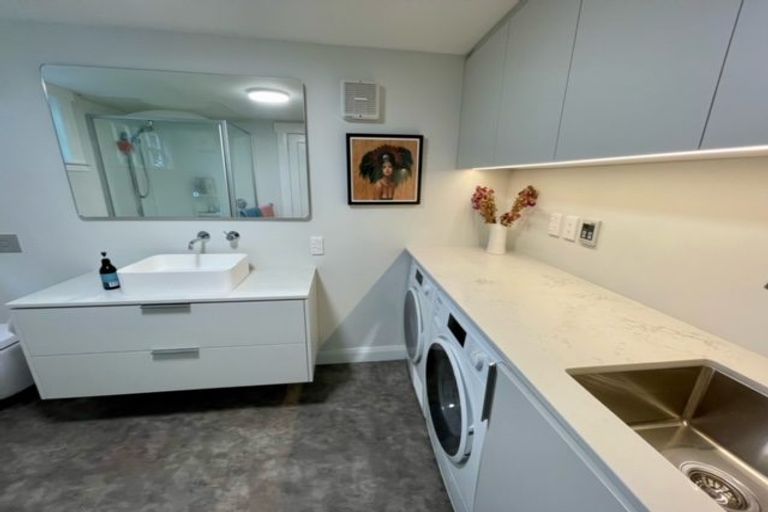 Photo of property in 10 Paisley Terrace, Karori, Wellington, 6012