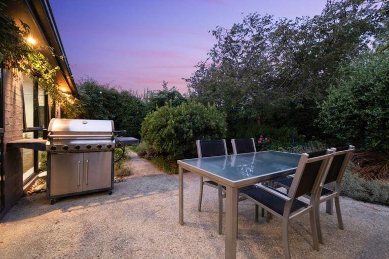 Photo of property in 28 Hope Avenue, Lake Hayes, Queenstown, 9304