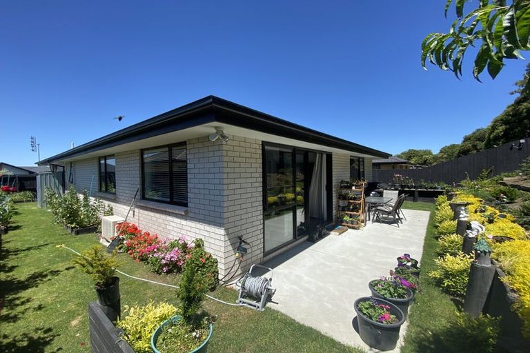 Photo of property in 21 Dalwood Crescent, Rolleston, 7614