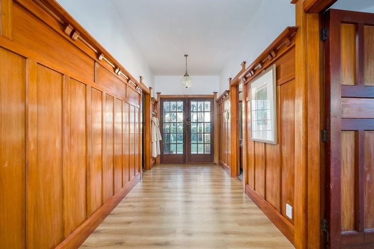 Photo of property in 86 Saint Martins Road, Saint Martins, Christchurch, 8022