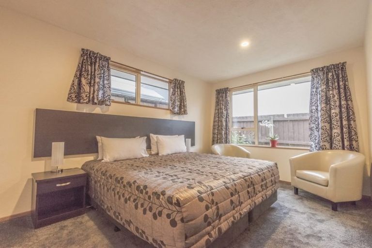 Photo of property in 35 Maxwell Street, Riccarton, Christchurch, 8041