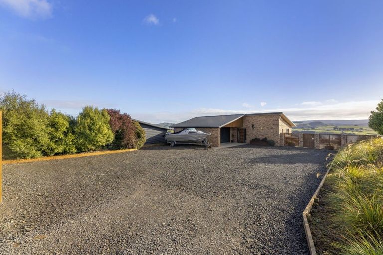Photo of property in 14 Kingsgate Lane, Waihola, Milton, 9073