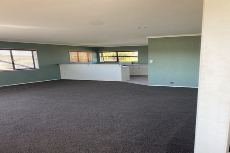 Photo of property in 11 Russley Drive, Mount Maunganui, 3116