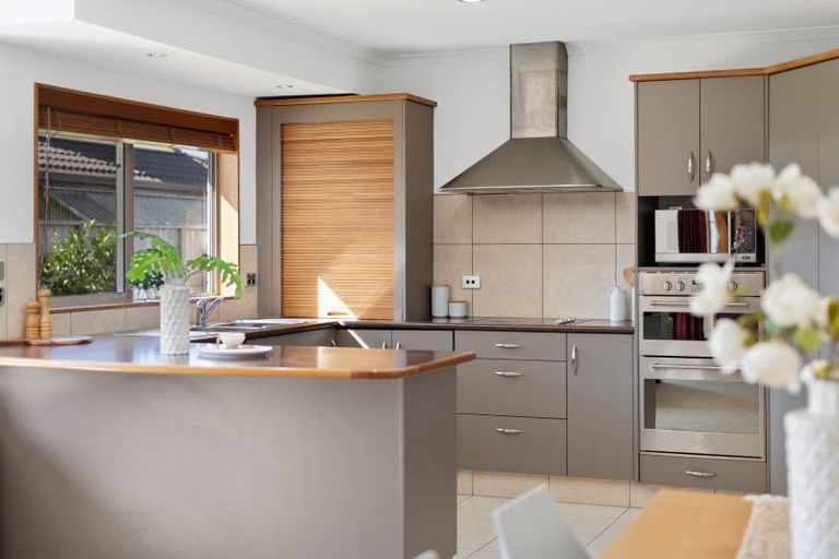 Photo of property in 5 Shire Place, Papamoa Beach, Papamoa, 3118