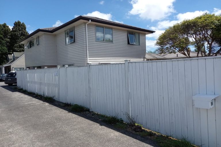 Photo of property in 56 Taikata Road, Te Atatu Peninsula, Auckland, 0610