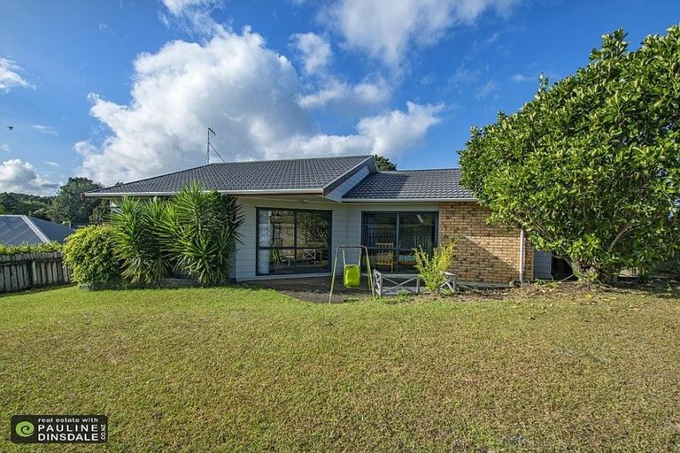 Photo of property in 1 Lochiel Place, Te Kamo, Whangarei, 0112
