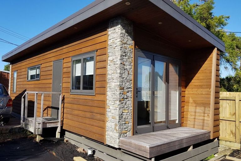 Photo of property in 38a Sunnynook Road, Sunnynook, Auckland, 0620