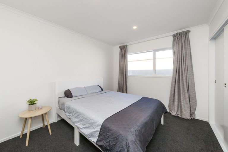 Photo of property in 34 Shamrock Street, Takaro, Palmerston North, 4412