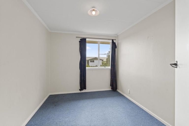 Photo of property in 74 Forfar Crescent, Rockdale, Invercargill, 9812