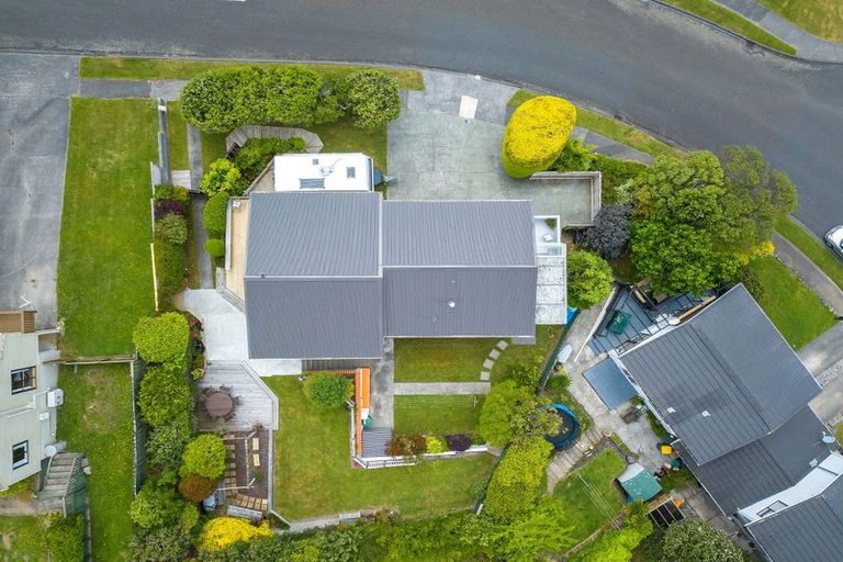 Photo of property in 4 Latitude Close, Whitby, Porirua, 5024