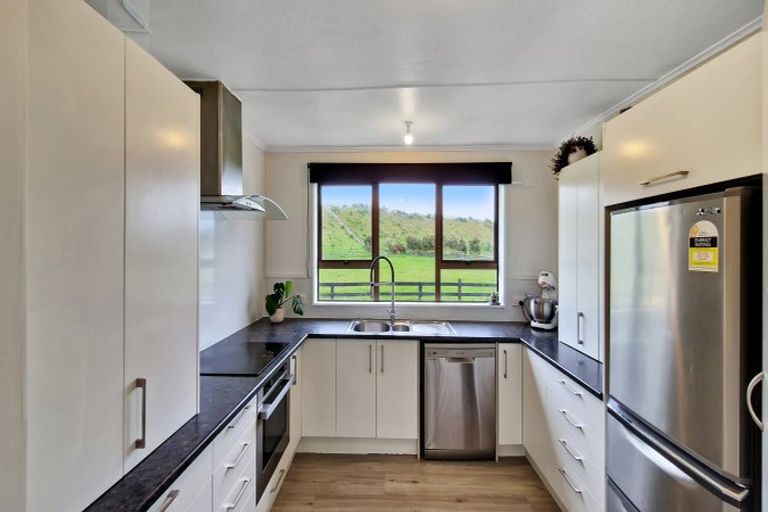 Photo of property in 125a Hickford Road, Foxton, 4893