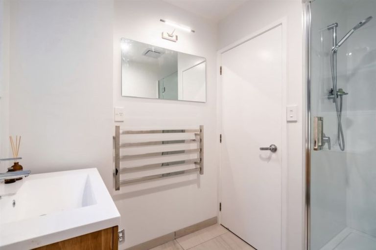 Photo of property in 3/5 Glade Place, Birkenhead, Auckland, 0626