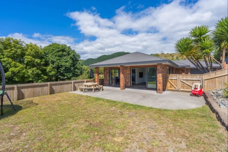 Photo of property in 7 Lambert Way, Paraparaumu, 5032