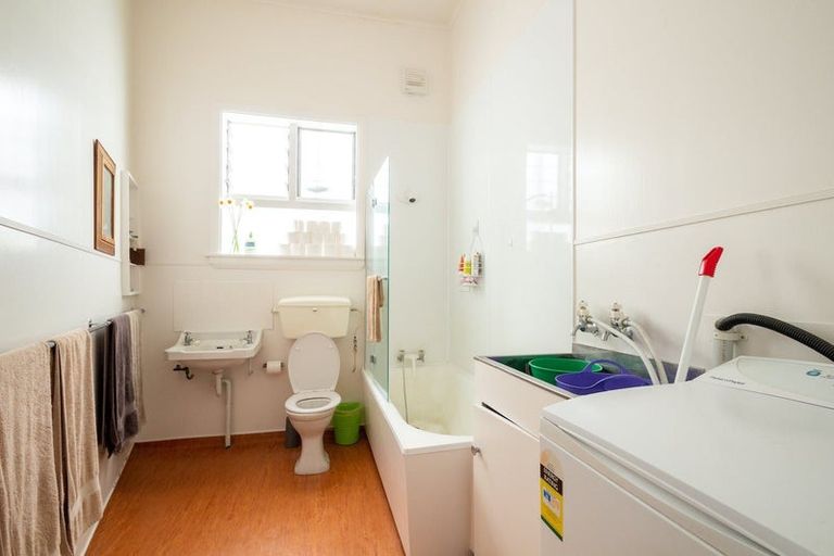 Photo of property in 23 Nairn Street, Mount Cook, Wellington, 6011