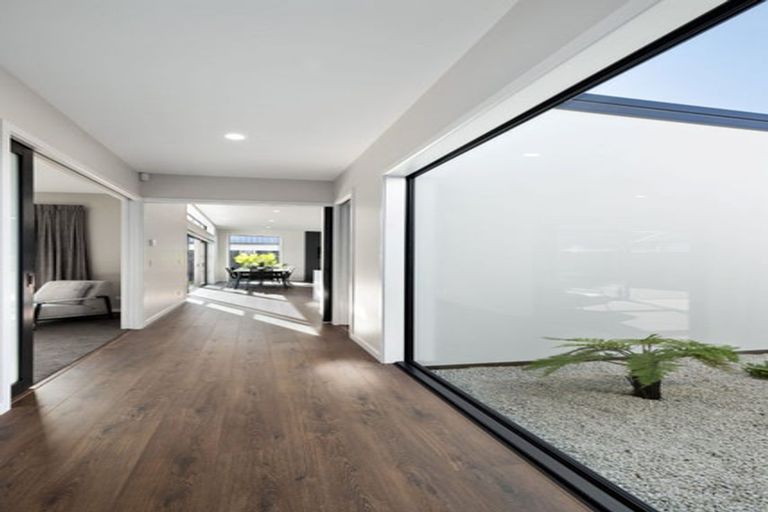 Photo of property in 5 Oakbridge Boulevard, Marshland, Christchurch, 8051