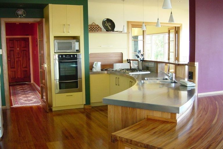 Photo of property in 114 Homebush Road, Khandallah, Wellington, 6035