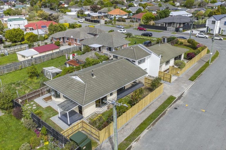 Photo of property in 2a Barclay Place, Burwood, Christchurch, 8061