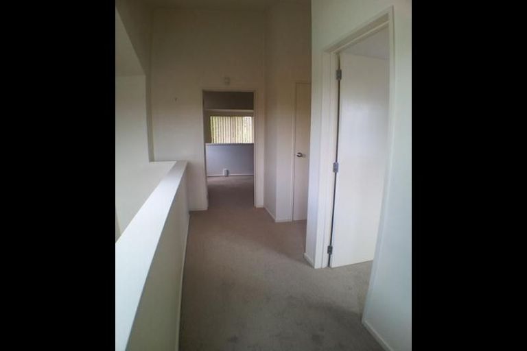 Photo of property in 2/89 Portage Road, New Lynn, Auckland, 0600