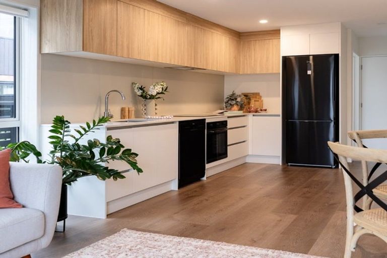 Photo of property in 73 Selo Street, Glen Eden, Auckland, 0602