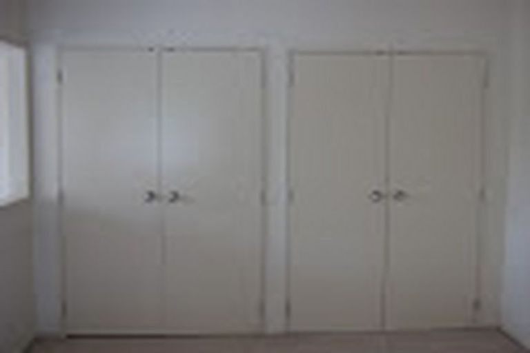 Photo of property in 2/89 Portage Road, New Lynn, Auckland, 0600